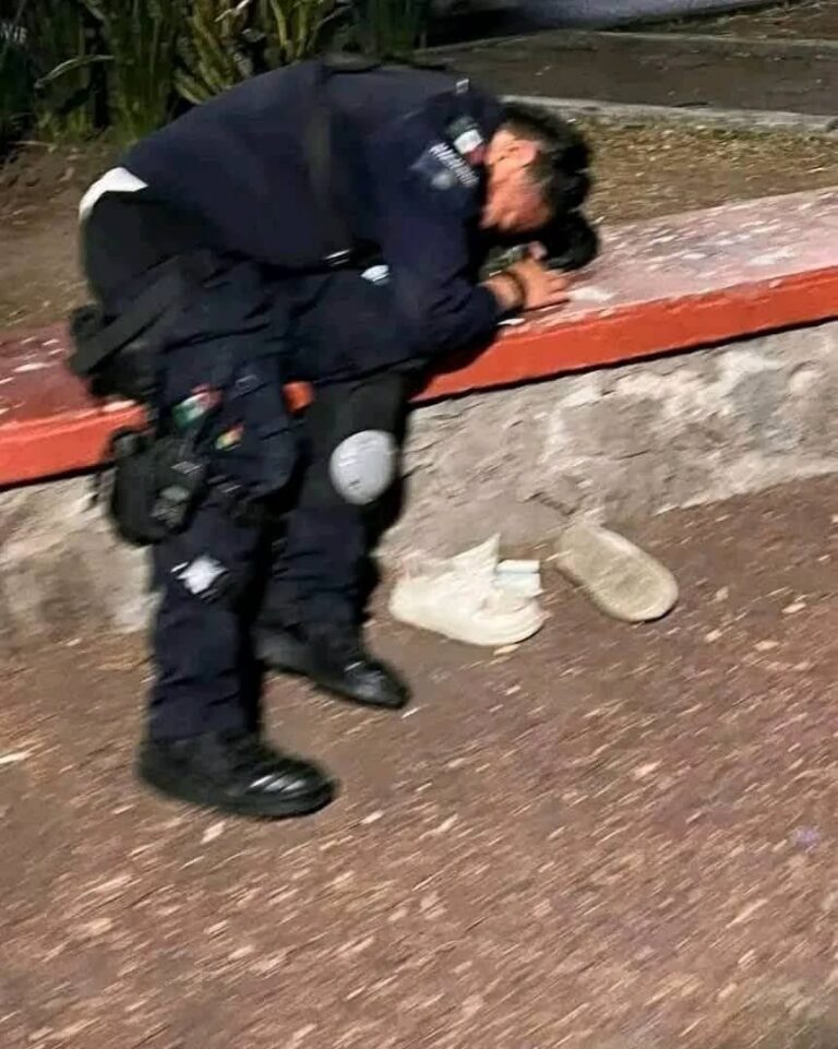 Policía fue drogado y envenenado por…. Ver más